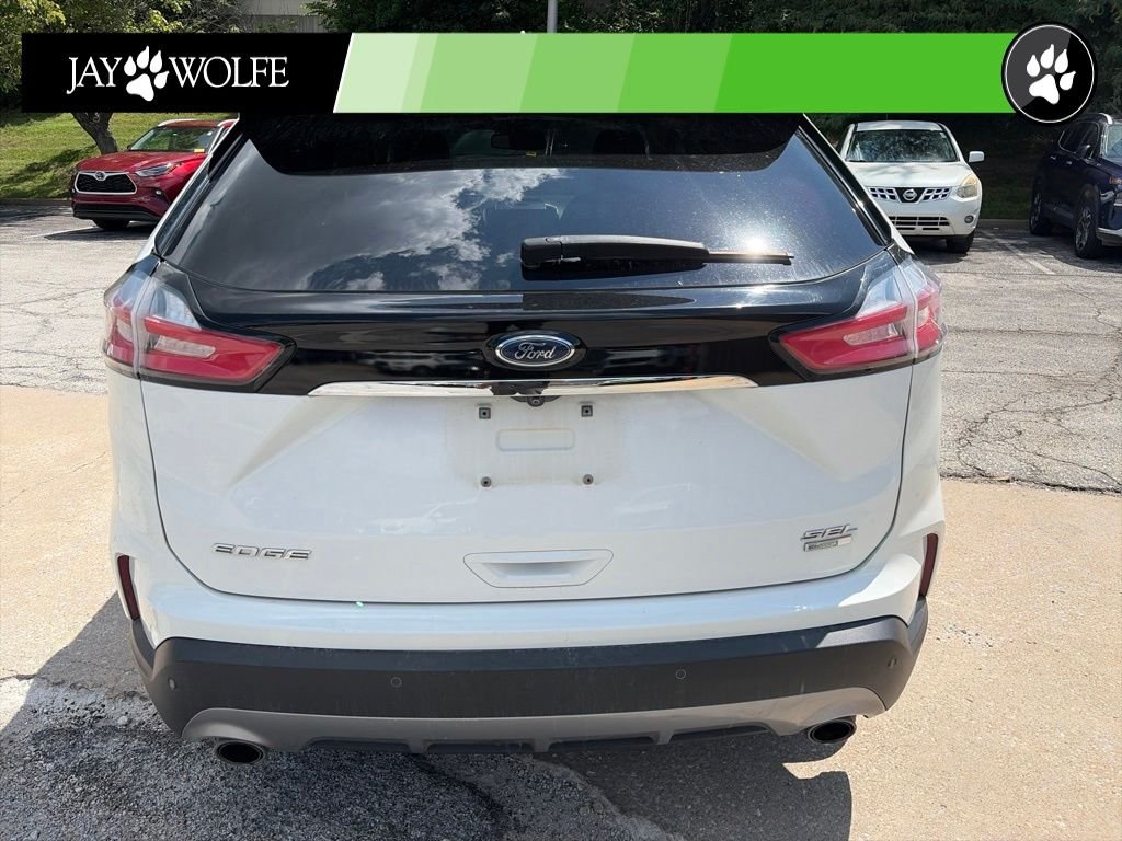 Used 2020 White Ford SEL image 6