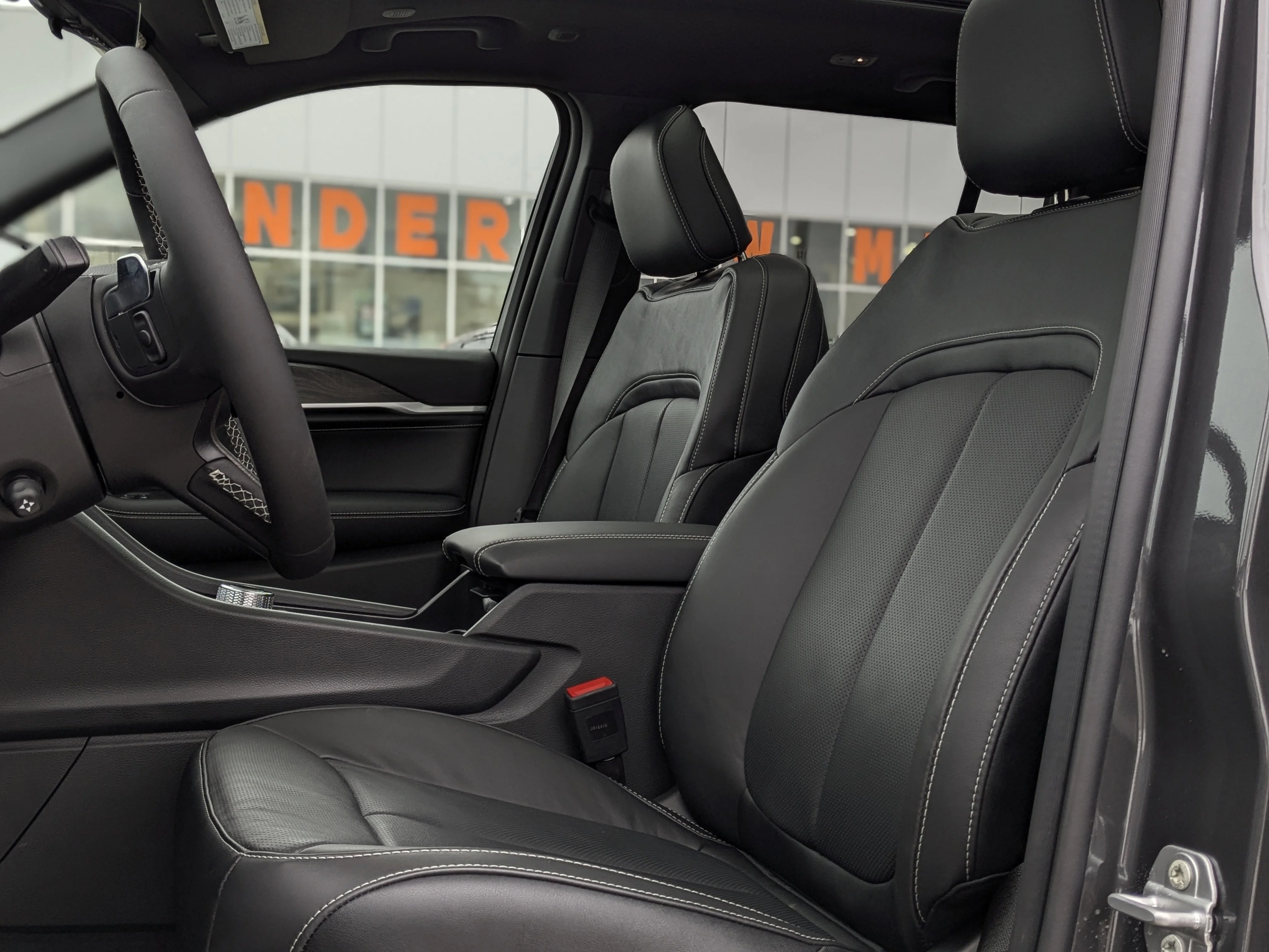 New 2026 Grey Jeep Limited Reserve - - Pano Sunroof - Nappa Lthr - Vent Seats - Tow Pkg - Remote Start & More! image 16