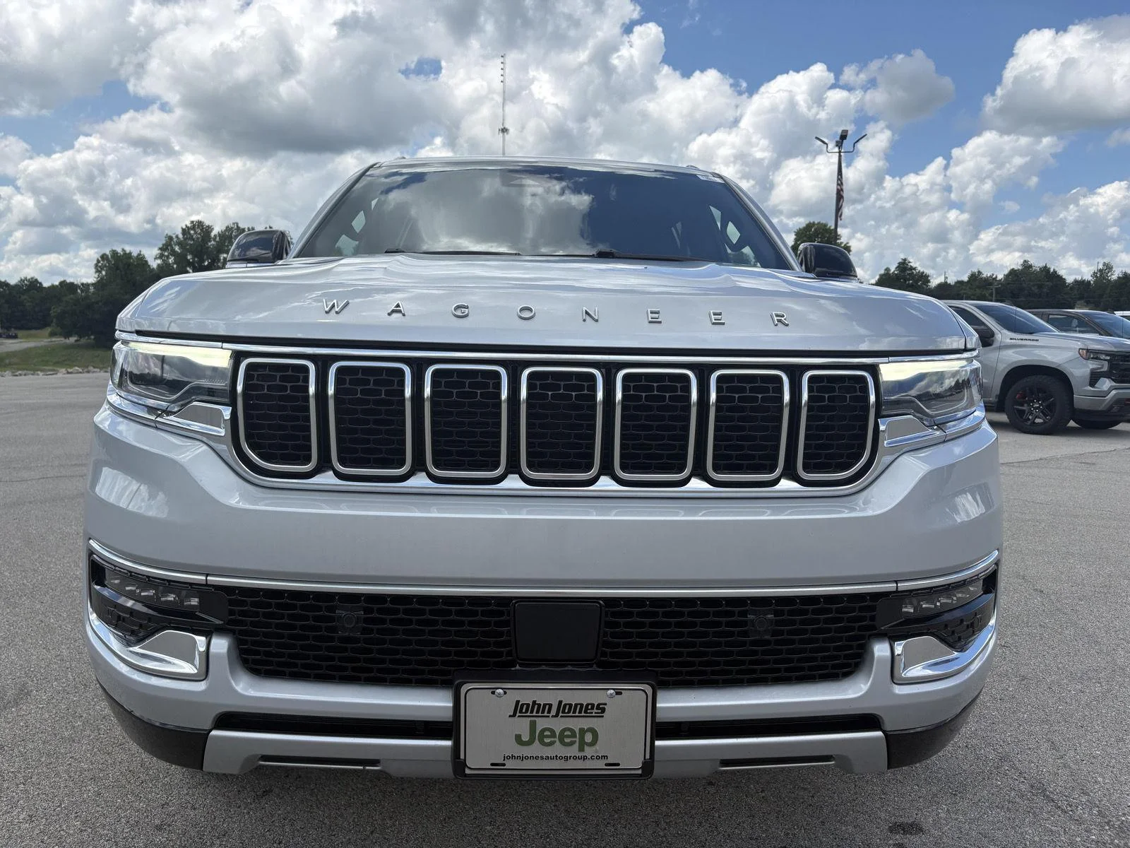 Used 2024 Baltic Gray Metallic Clearcoat Jeep Series II image 18