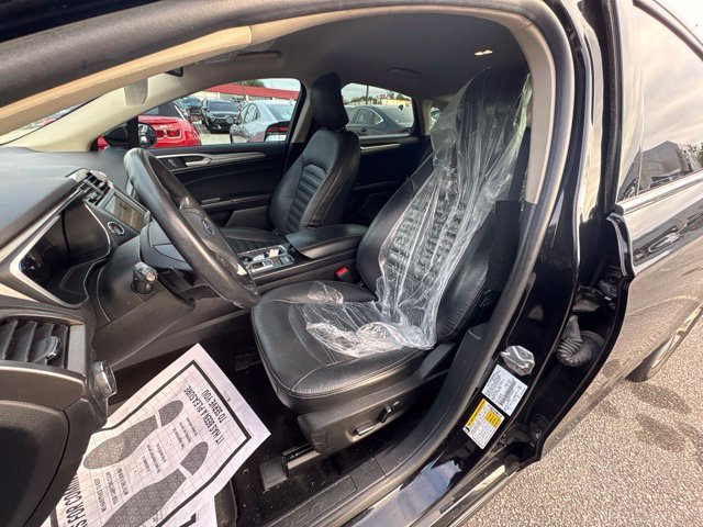 Used 2019 Agate Black Ford SE image 7