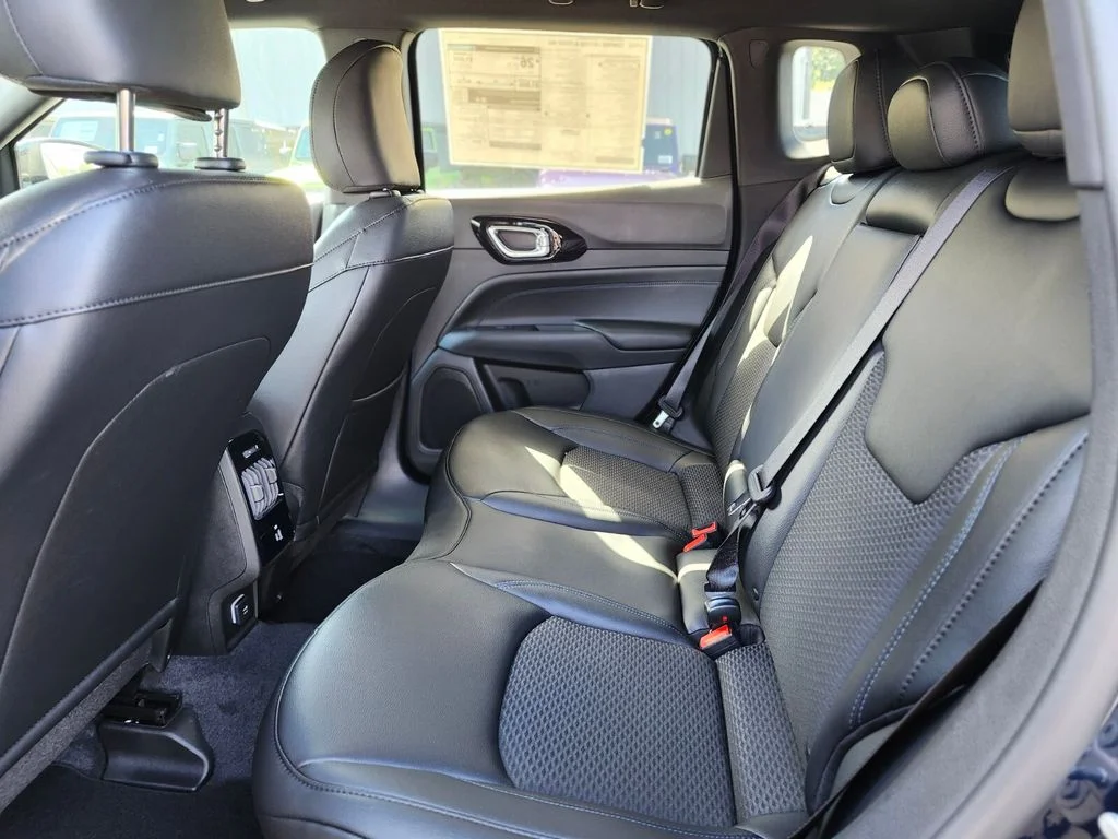 New 2026 Fathom Blue Pearl Coat Jeep Latitude image 16