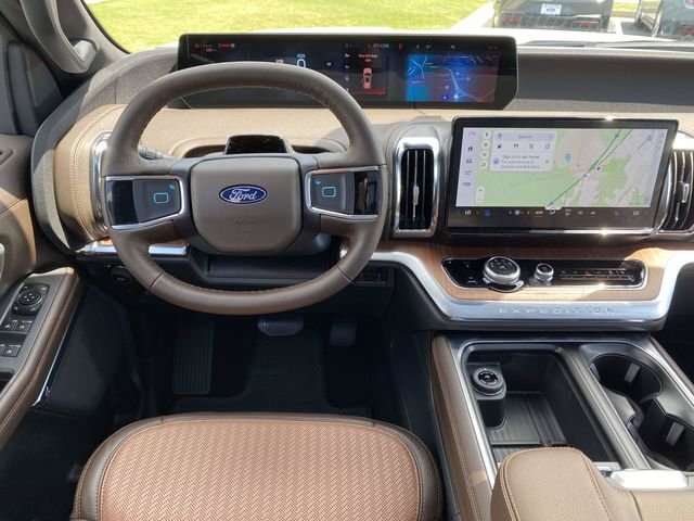 New 2026 Star White Metallic Tri-Coat Ford King Ranch image 6