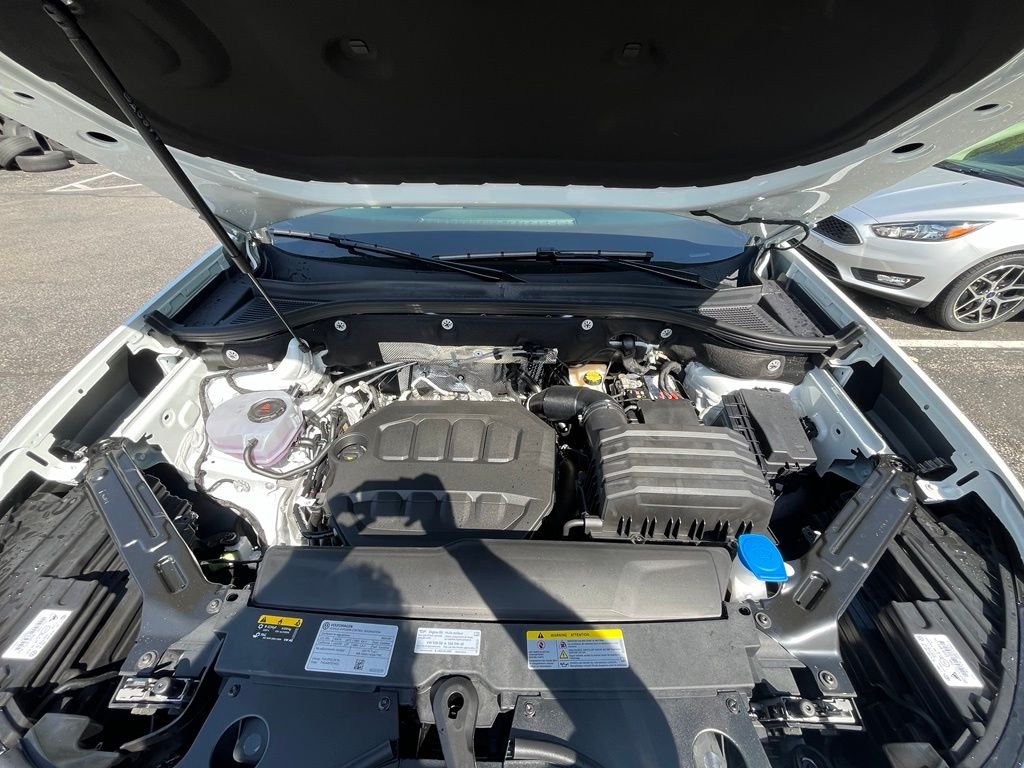 New 2026 White/off-white Volkswagen 2.0T SE image 30
