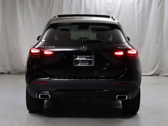 New 2026 Night Black Mercedes-Benz GLA 250 image 7