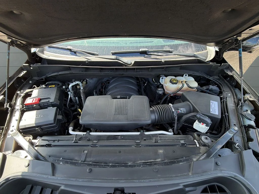 Used 2021 Black Cadillac Sport image 21