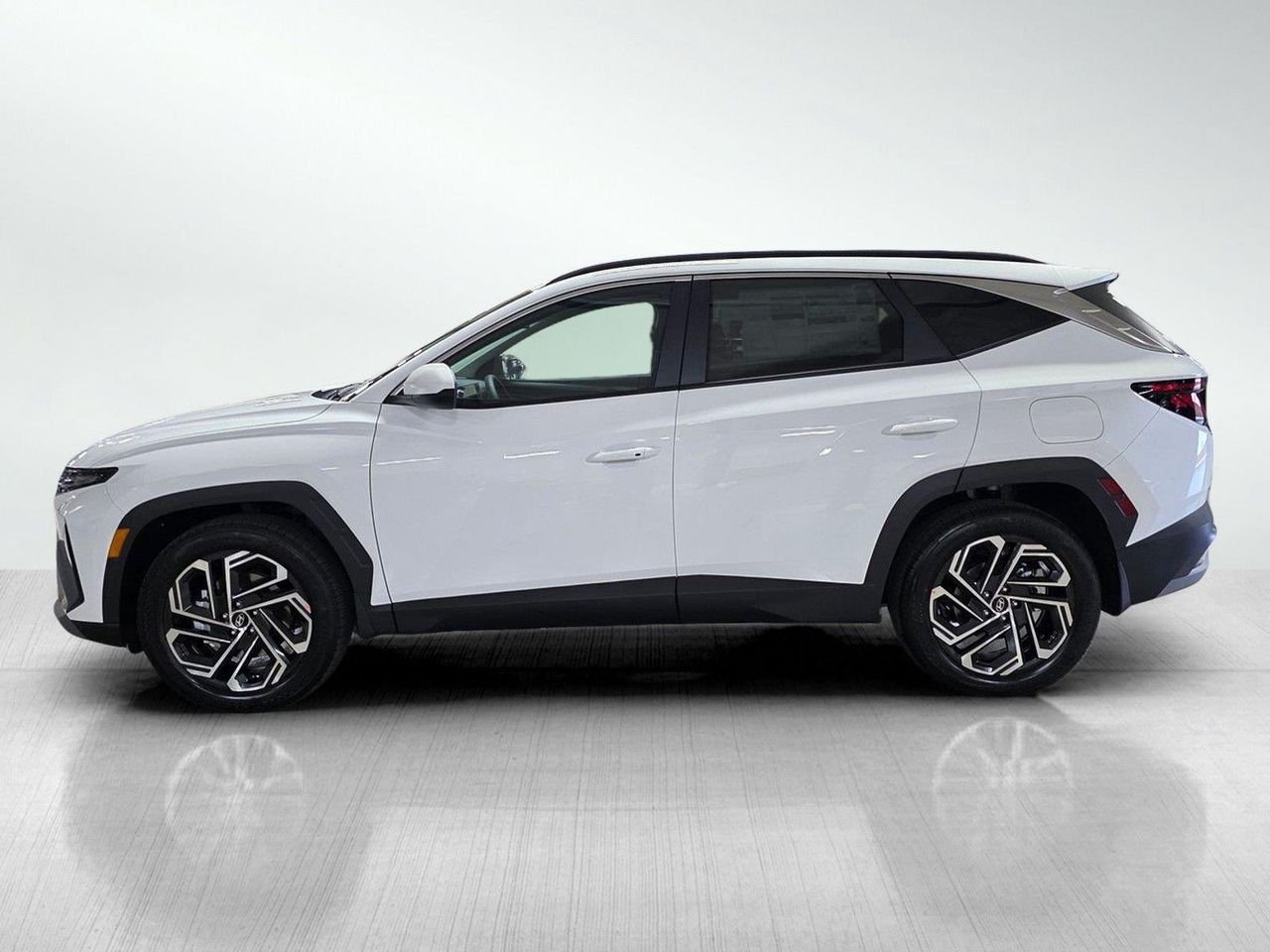 New 2026 Serenity White Pearl Hyundai SEL Plus FWD image 4