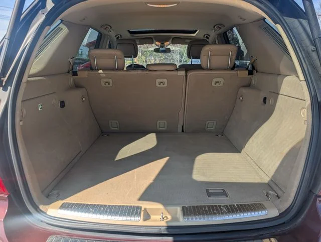 Used 2010 Red Mercedes-Benz ML 350 image 19