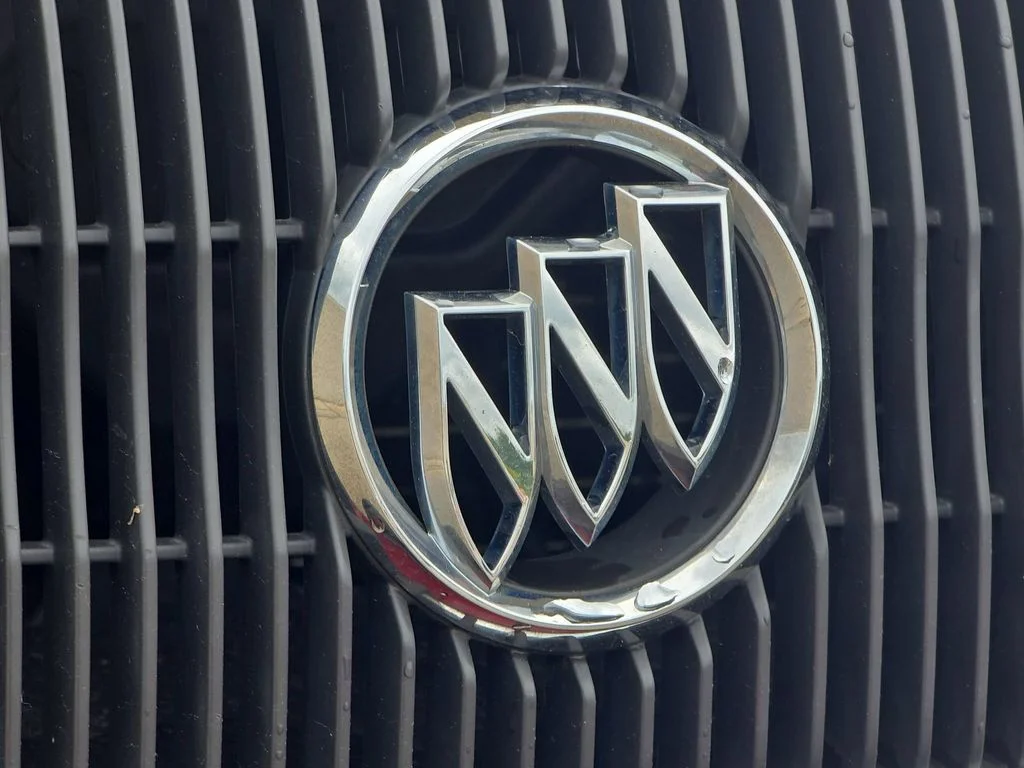 Used 2007 Red Buick CXL image 35