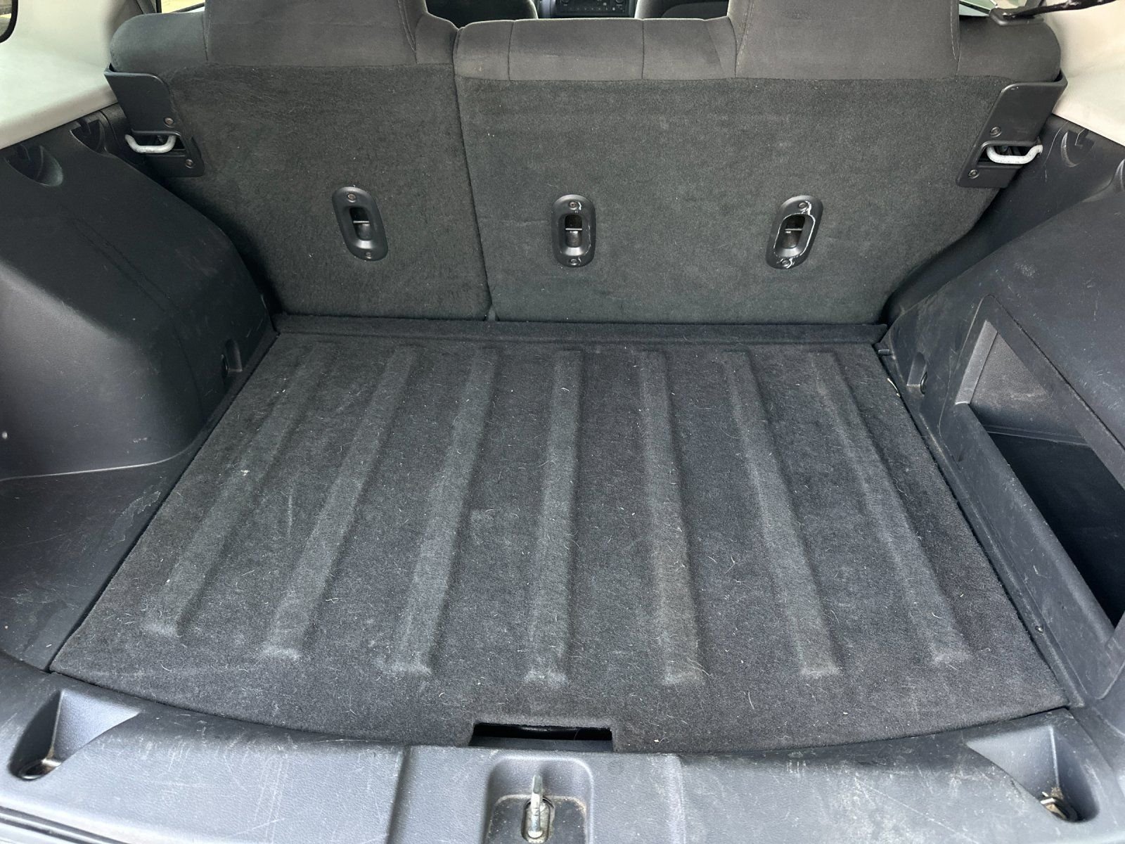 Used 2015 True Blue Pearlcoat Jeep Sport image 13
