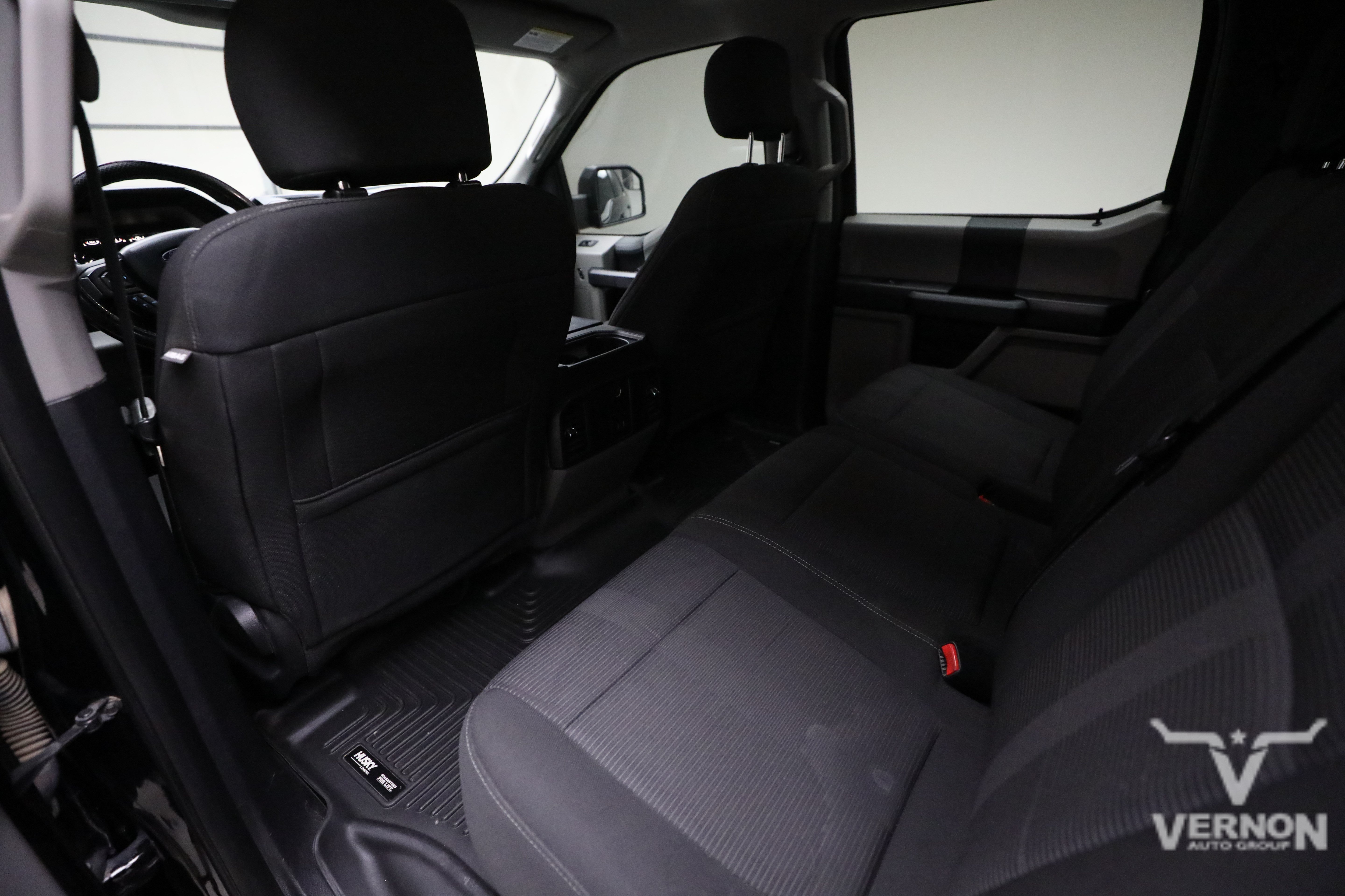 Used 2017 Shadow Black Ford Y image 9