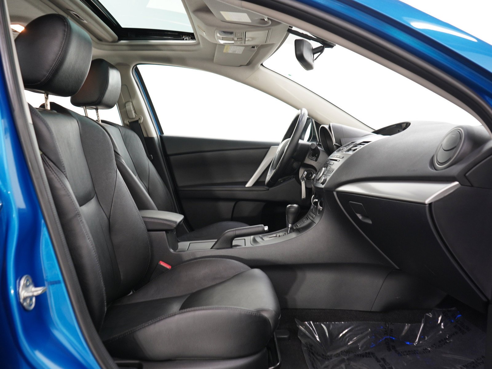 Used 2012 Sky Blue Mica Mazda i Grand Touring image 11