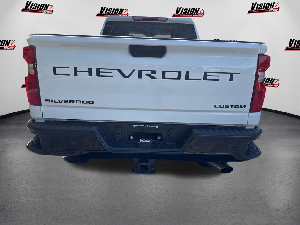 Used 2024 White Chevrolet Custom image 6