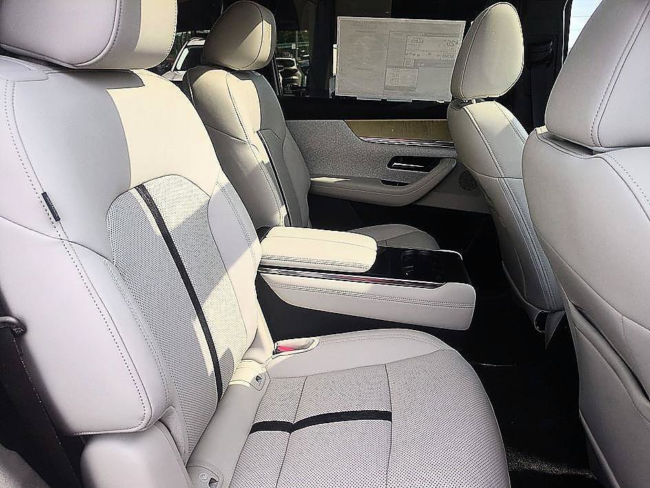 2026 Mazda CX-90 Premium Plus Package - Photo 31