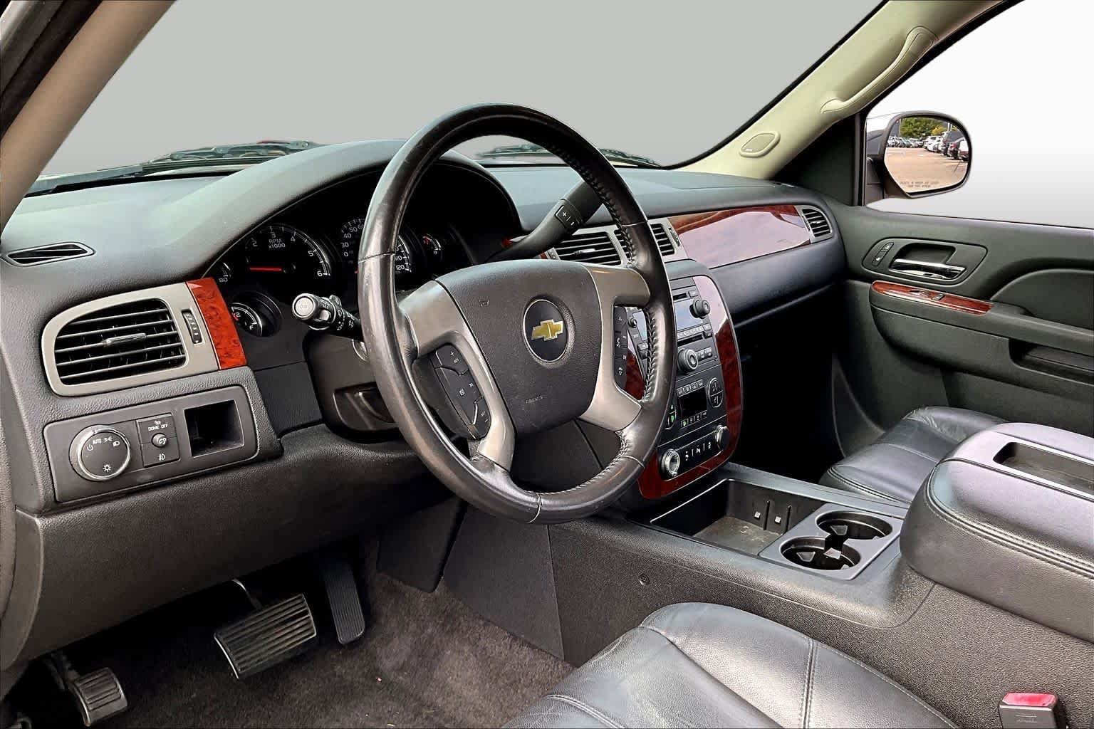 Used 2013 Black Chevrolet LT image 16