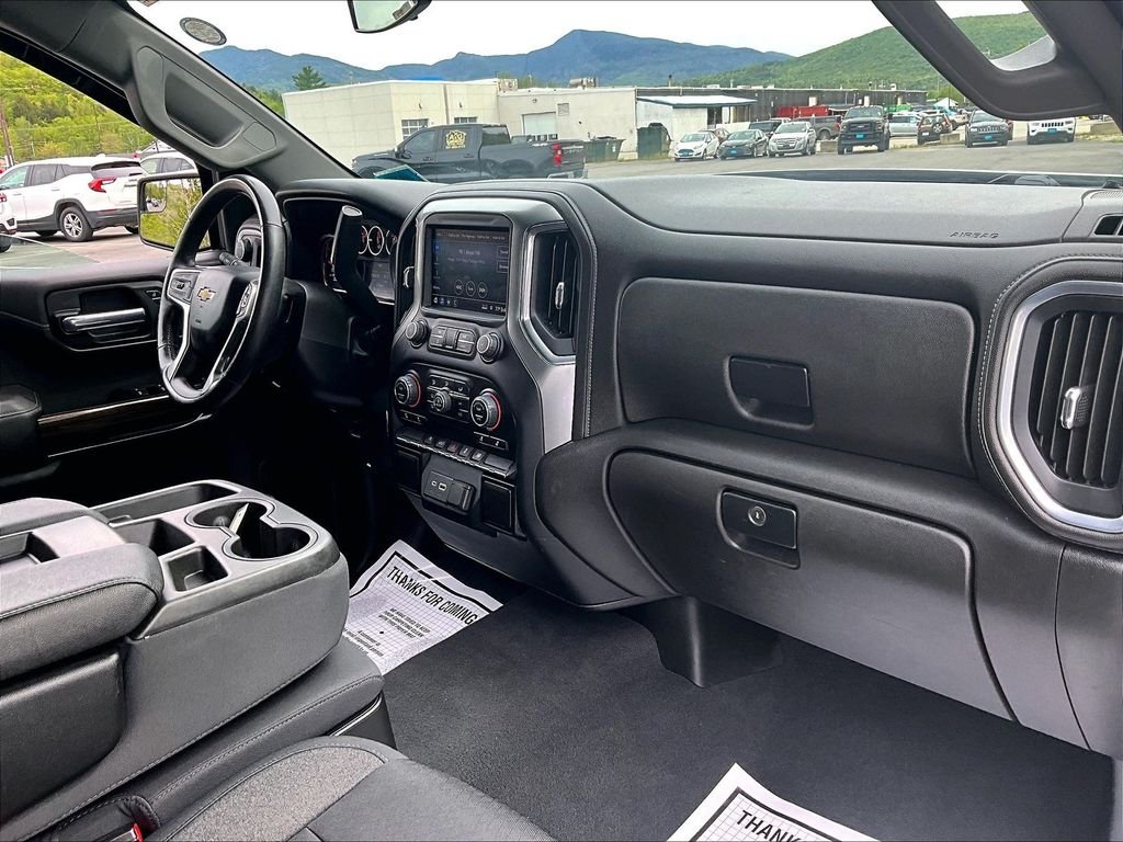 Used 2021 Silver Ice Metallic Chevrolet LT image 14