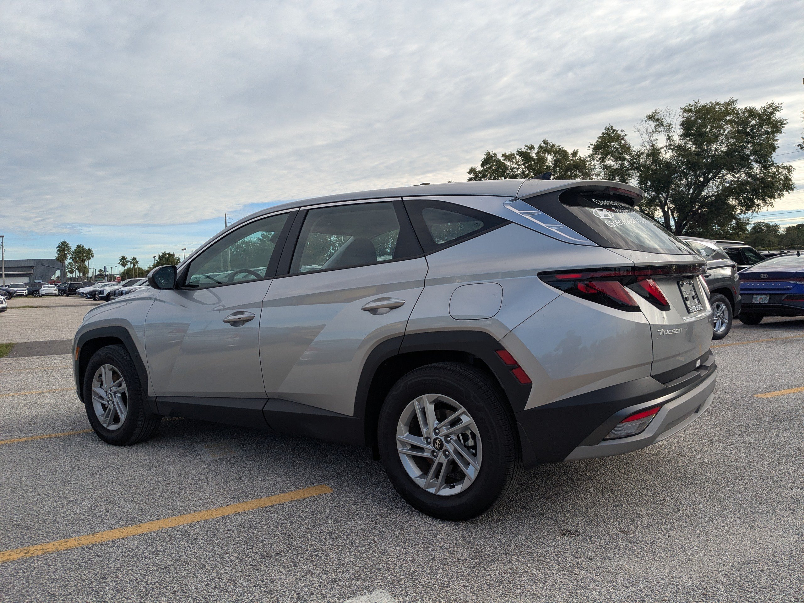 New 2026 Shimmering Silver Hyundai SE image 7