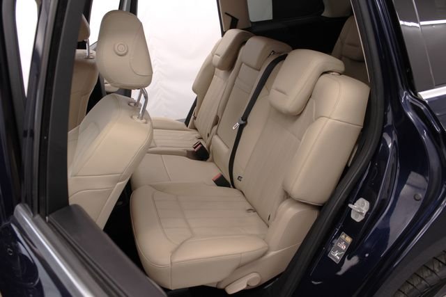 Used 2017  Mercedes-Benz GLS 450 image 19
