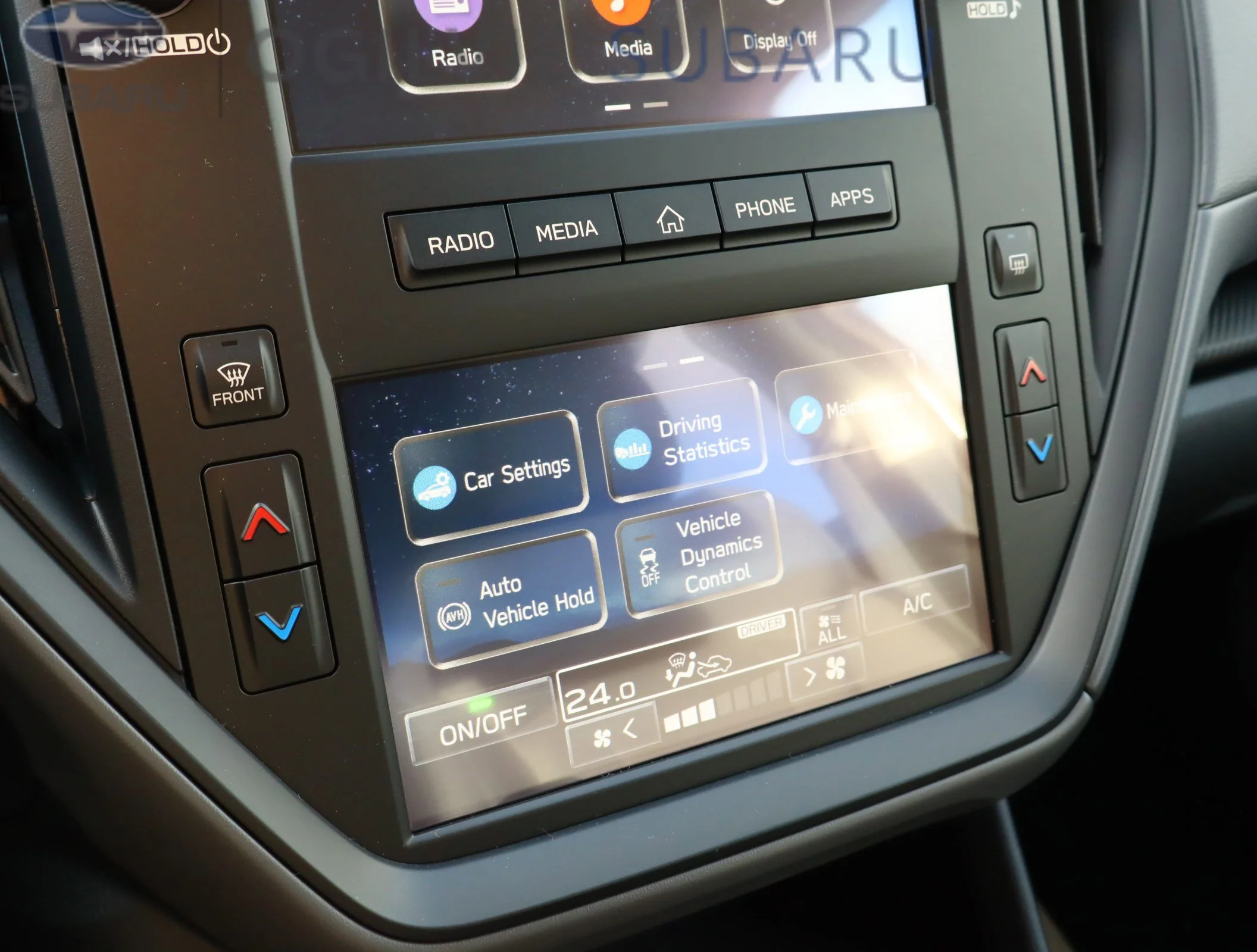 New 2026 Crystal White Pearl Subaru Convenience image 13