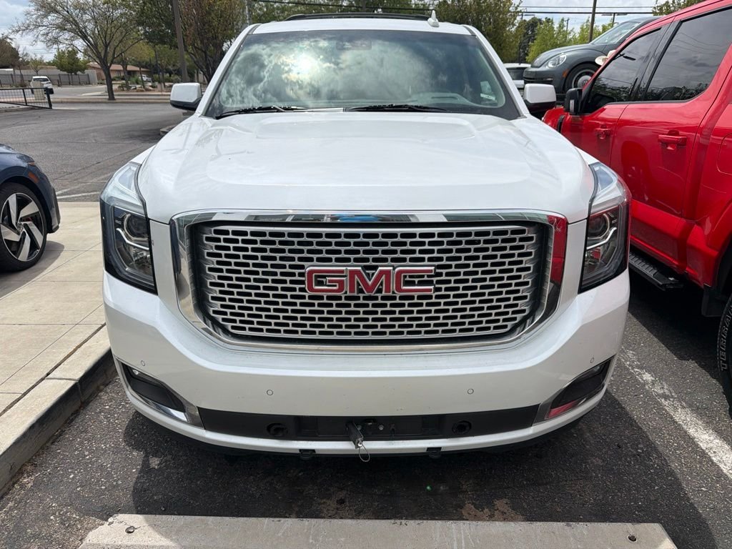 Used 2016 White GMC Denali image 1