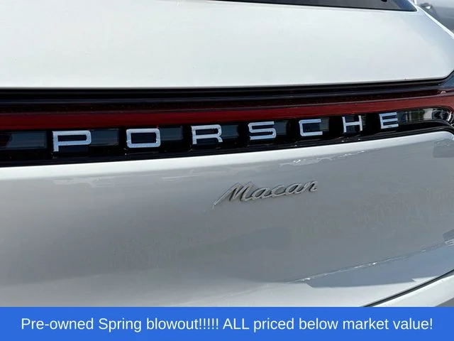 Used 2019 White Porsche SUV image 15