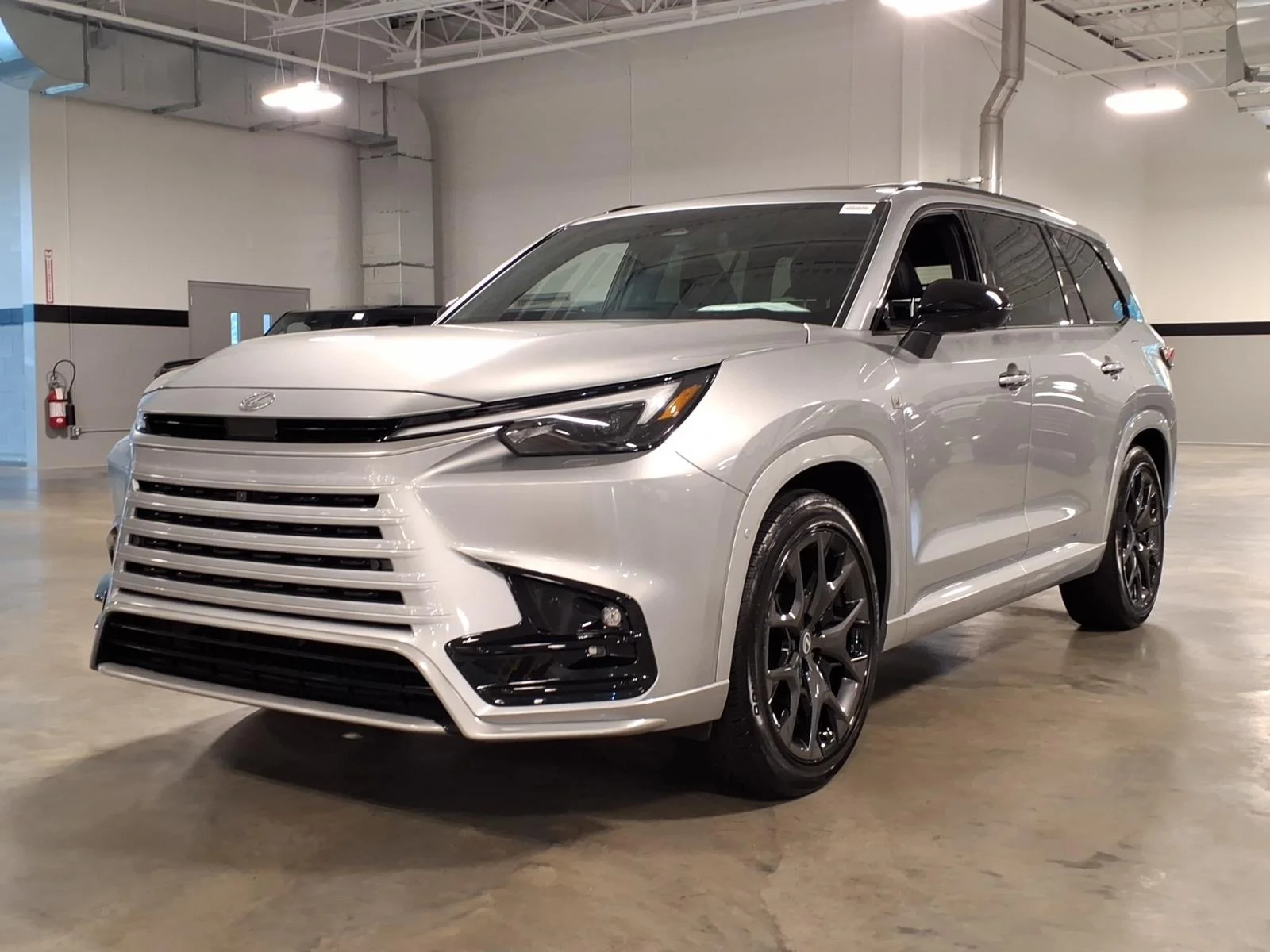 New 2026 Celestial Silver Metallic Lexus 500h F SPORT Performance Luxury image 3