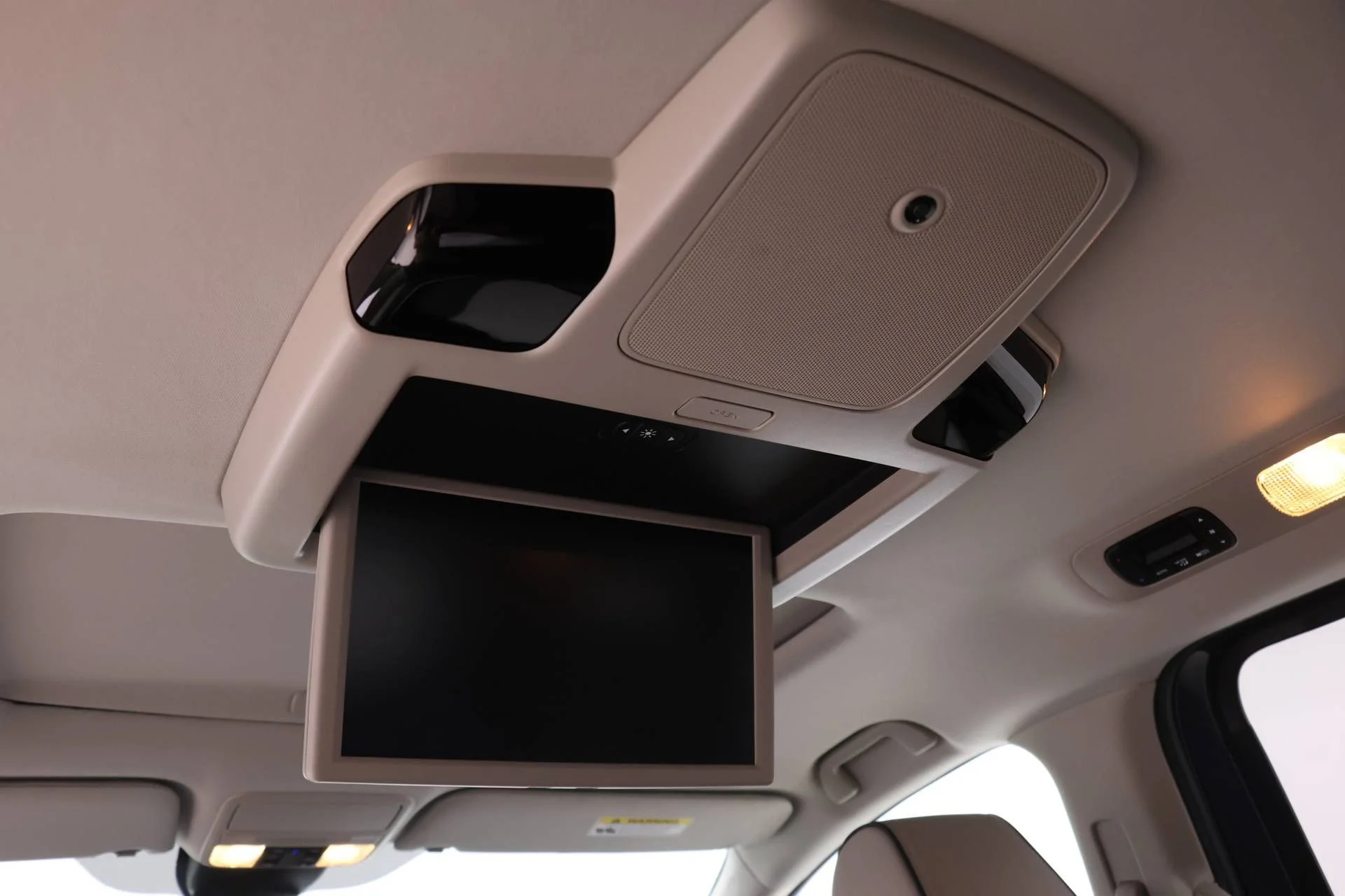 2026 Honda Odyssey Elite - Photo 12