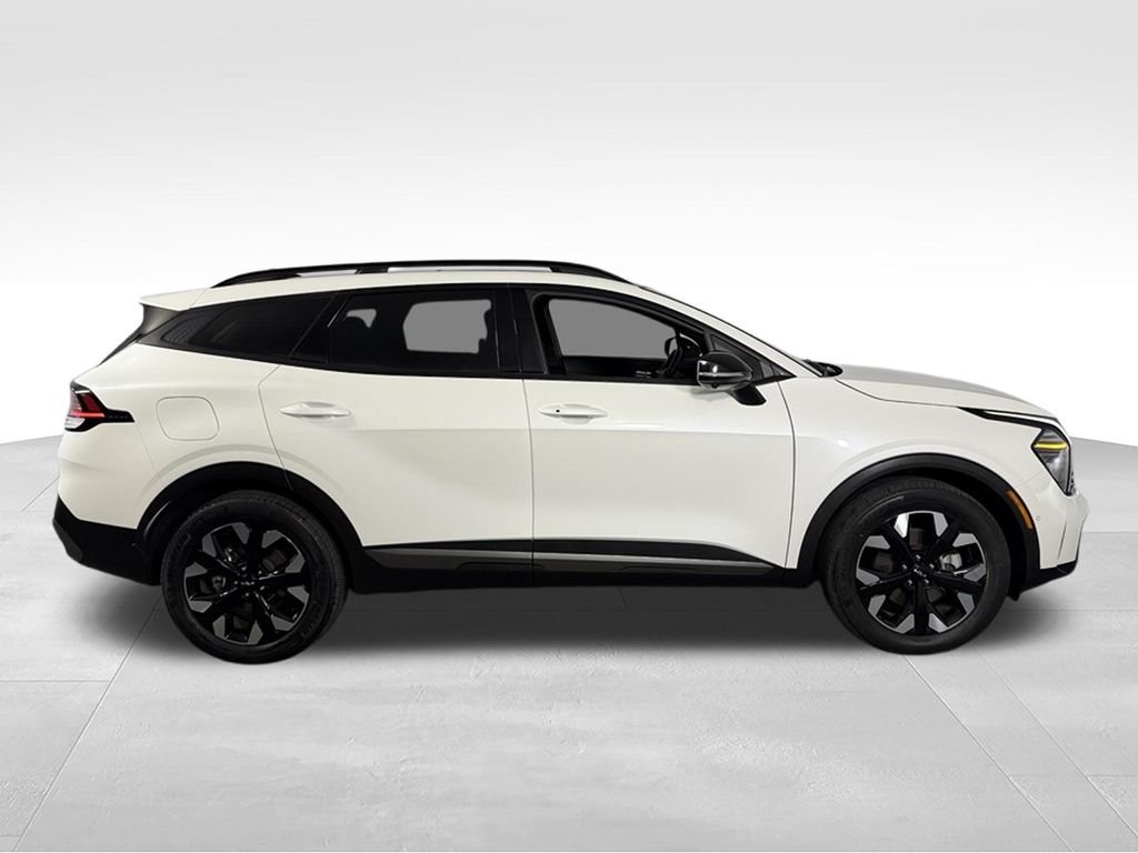 Used 2023 Snow White Pearl Kia X-Line Prestige image 6