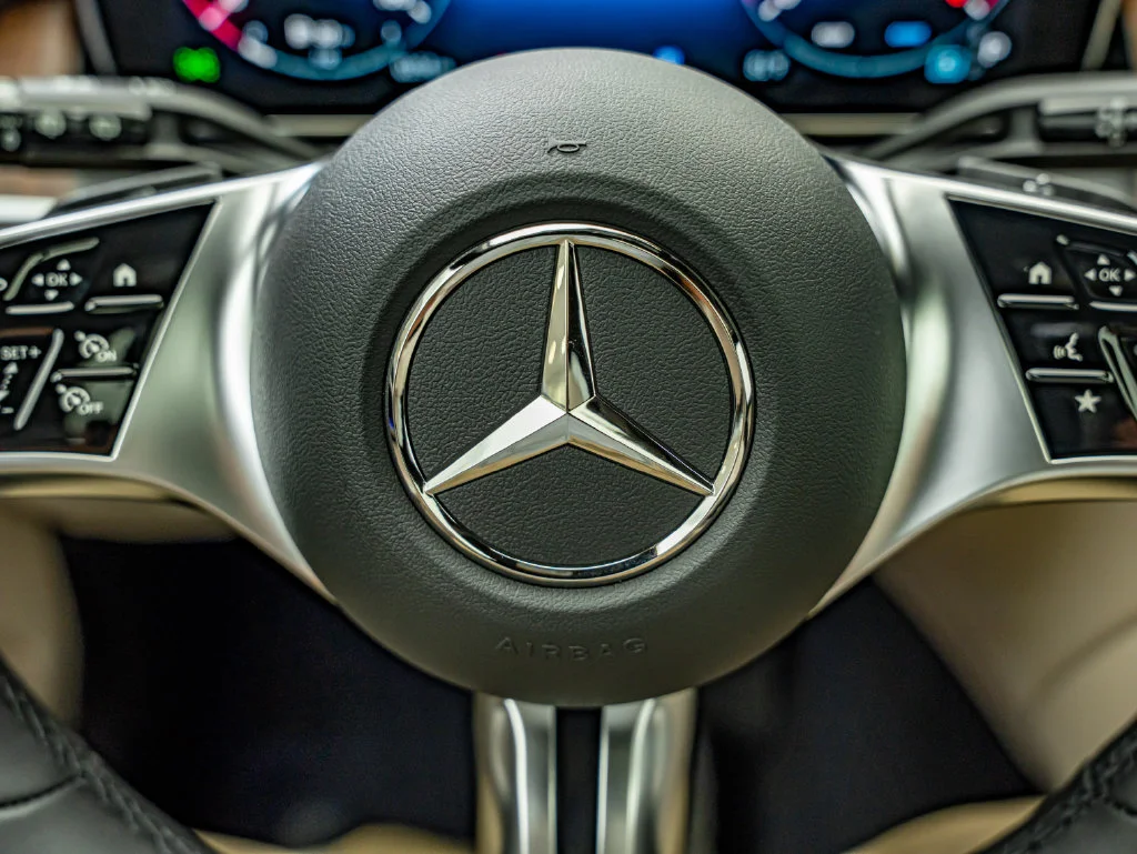 New 2026 Polar White Mercedes-Benz GLC 300 image 21
