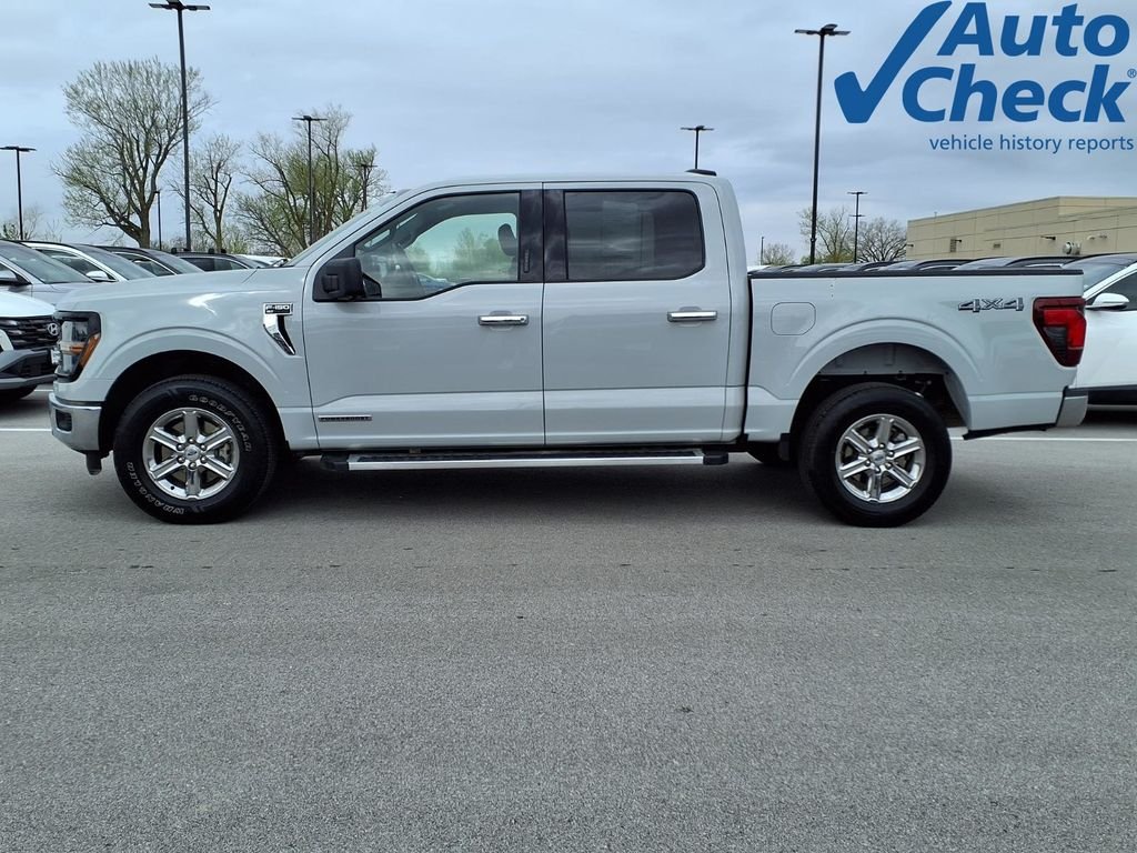Used 2024 White Ford XLT image 3