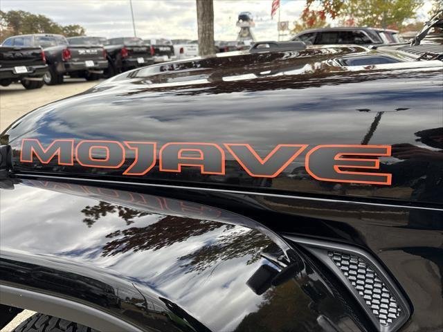 New 2026 Black Clear-Coat Exterior Paint Jeep Mojave image 14