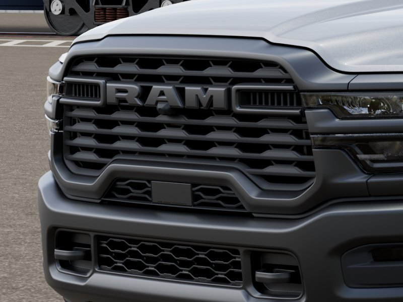 New 2026 Silver-Zynith Exterior Paint RAM TRADESMAN image 7