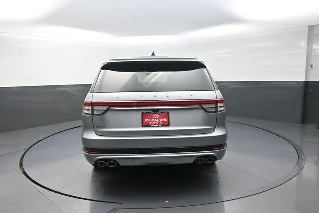 Used 2022 Silver Lincoln Grand Touring image 68
