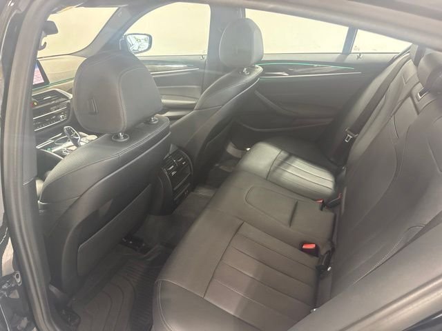 Used 2023 Black BMW 540i image 17
