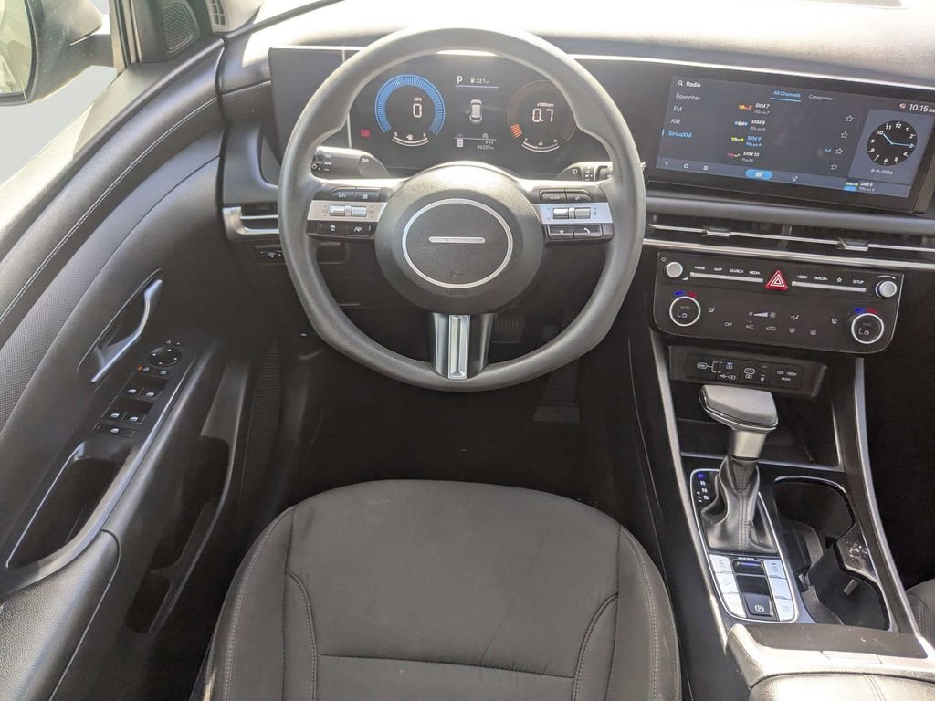 Used 2025 Green Hyundai SEL image 21