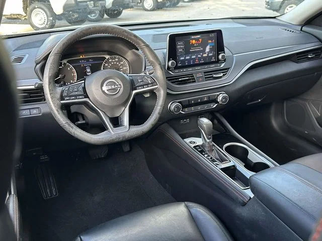 2023 Nissan Altima SR - Photo 16