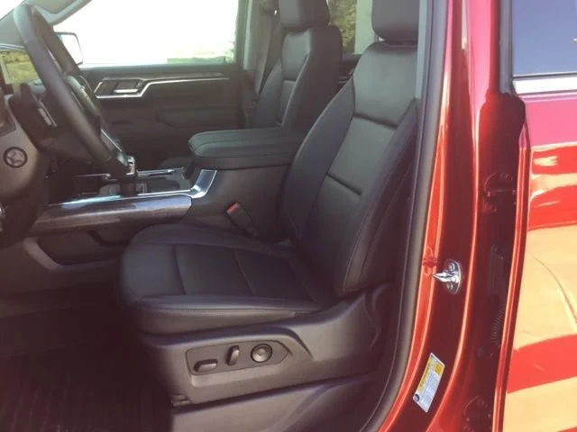 2025 Chevrolet Silverado 1500 LTZ - Photo 22