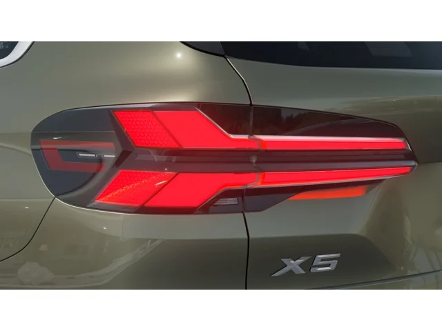 New 2026 Manhattan Green Metallic BMW xDrive50e image 8