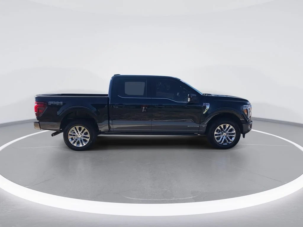 Used 2025 Blue Ford King Ranch image 9