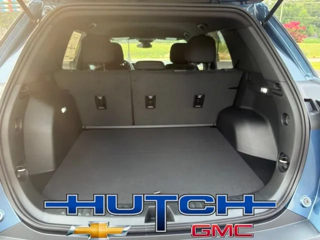New 2027 Lakeshore Blue Metallic Chevrolet LT image 16