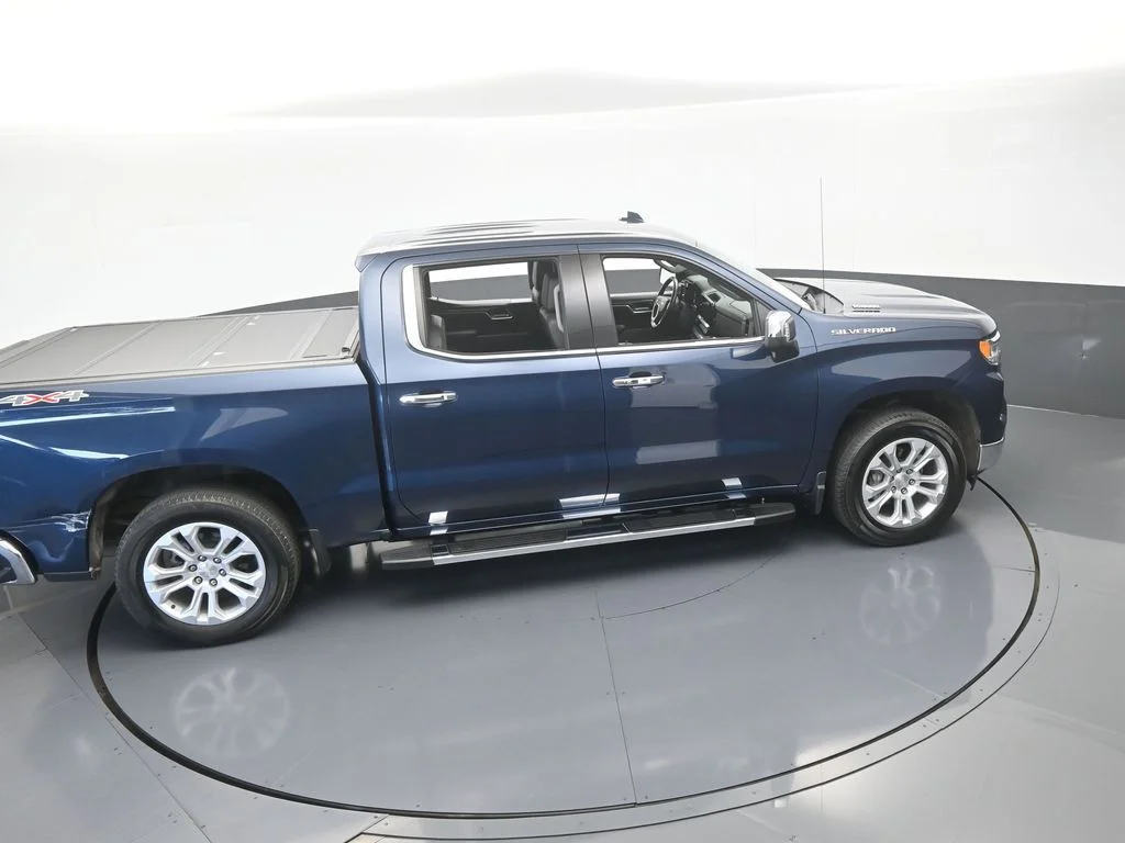 Used 2022 Northsky Blue Metallic Chevrolet LTZ image 58