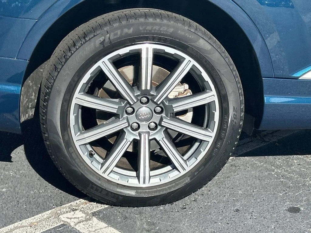 Used 2018  Audi 2.0T Premium Plus image 9