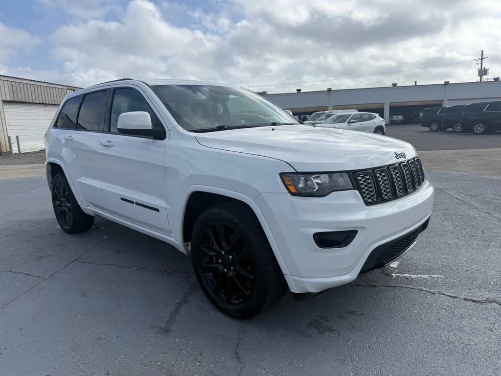2019 Jeep Grand Cherokee Altitude - Photo 9