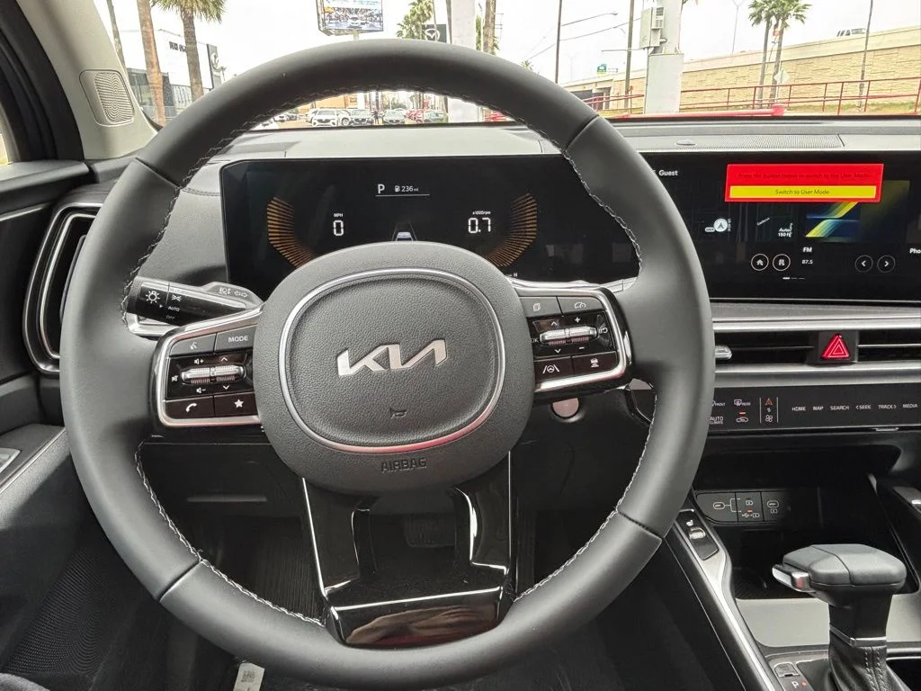 2025 Kia Sorento S - Photo 11