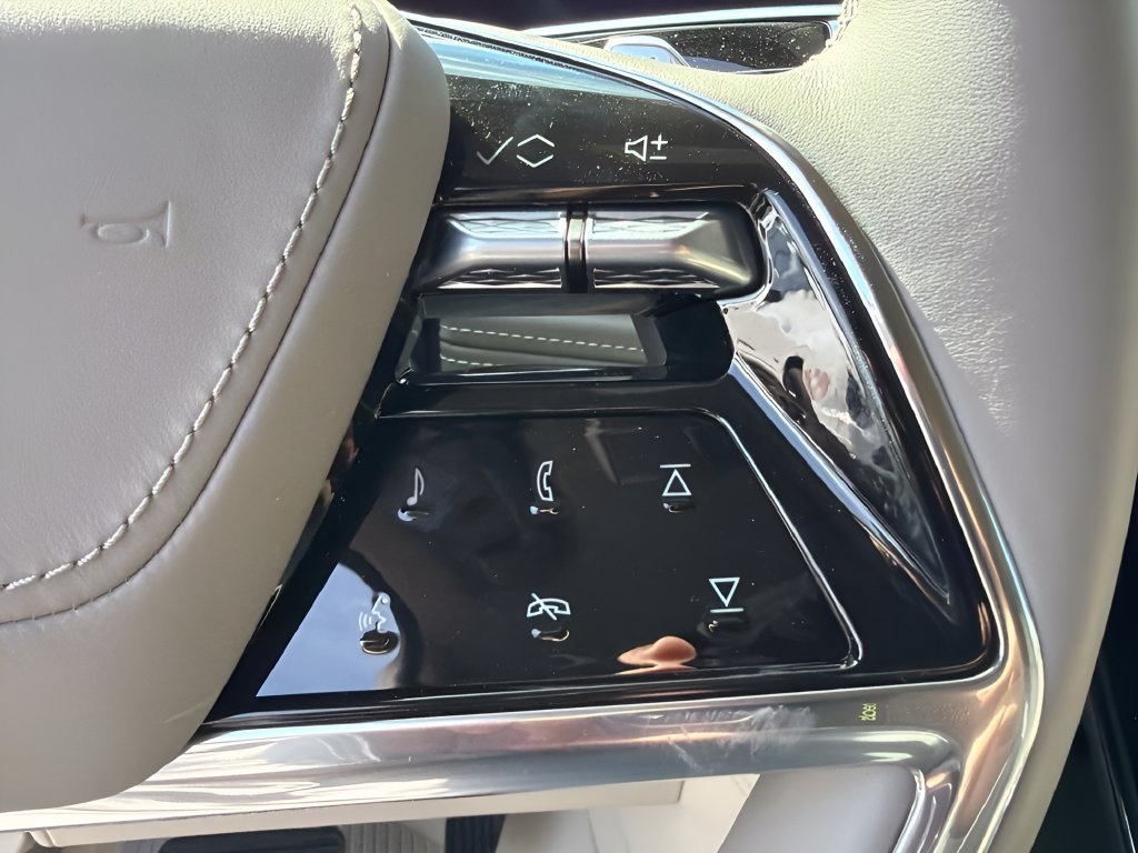 2026 Cadillac Escalade Platinum Sport - Photo 12