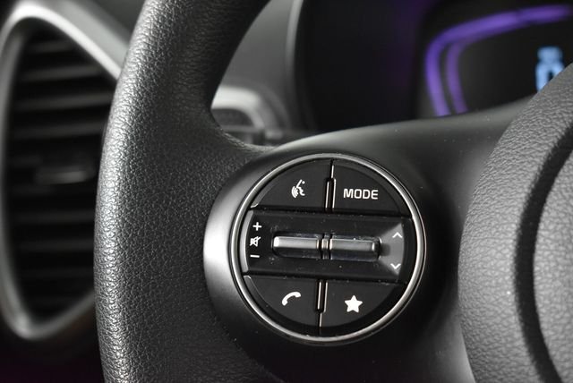 Used 2024 White Kia LX image 33