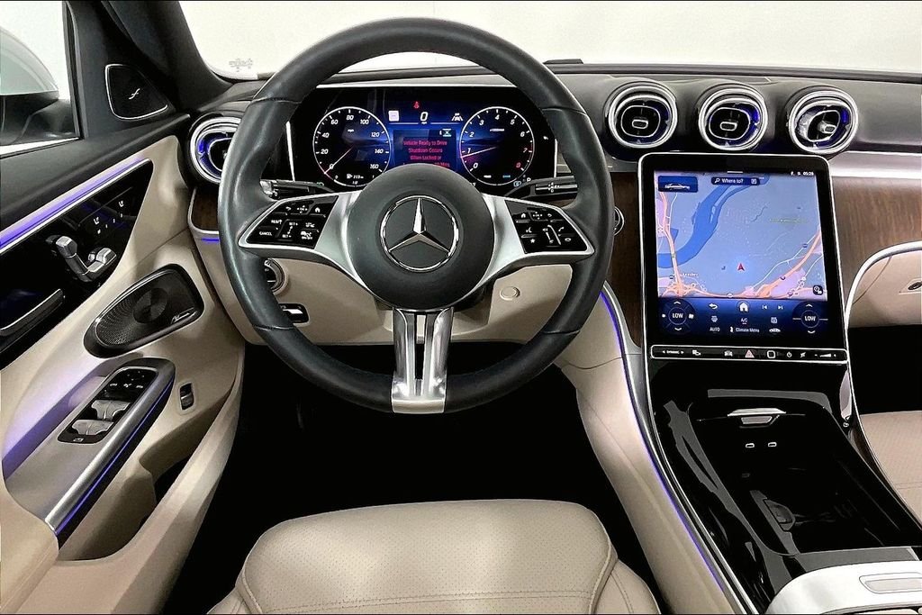 Used 2026  Mercedes-Benz C 300 image 5