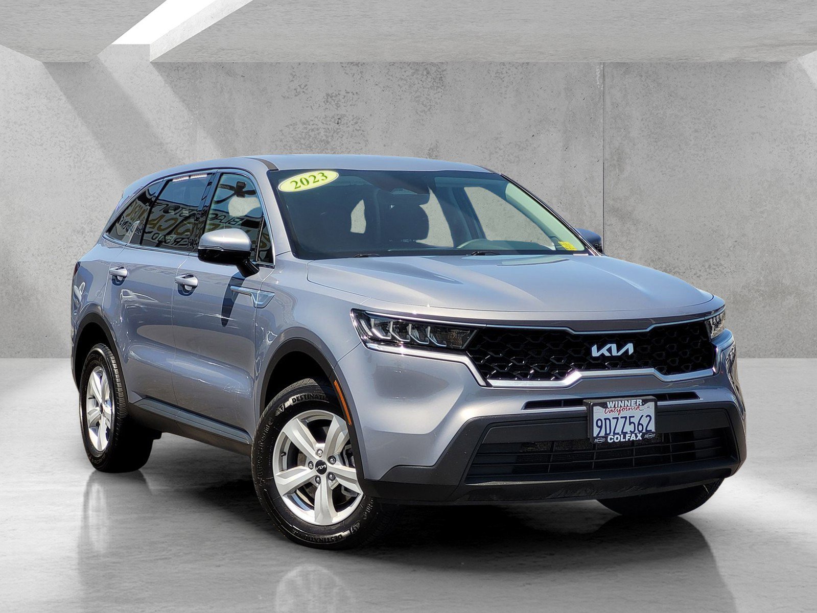 2023 Kia Sorento LX AT 4WD's photo