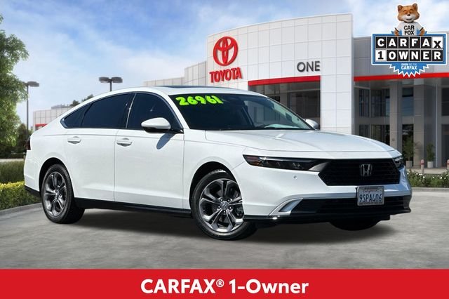 Used 2024 White Honda EX-L image 2