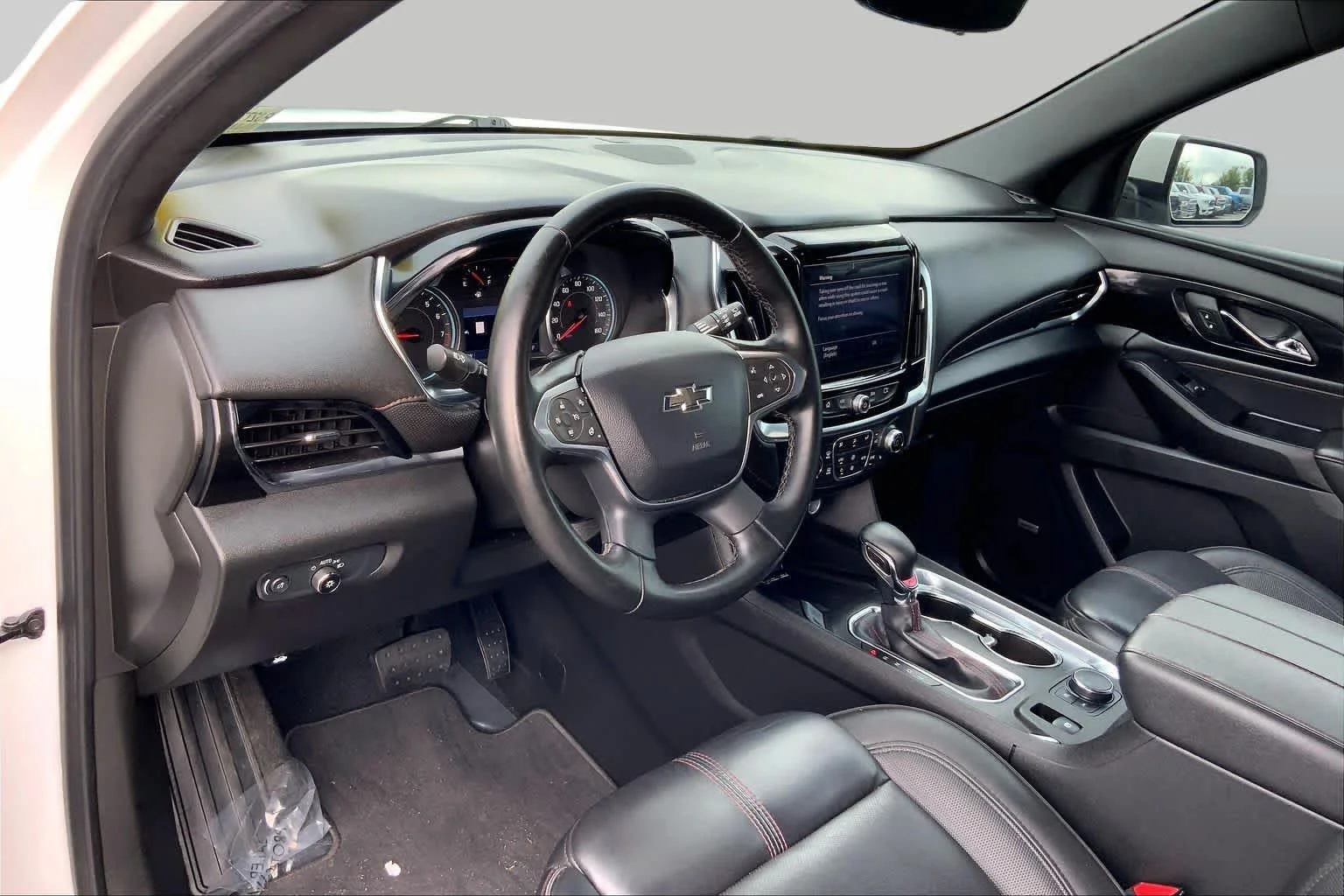 Used 2023 Iridescent Pearl Tricoat Chevrolet RS image 17