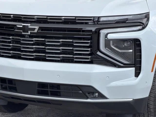 New 2026 Polar White Tricoat Chevrolet High Country image 7